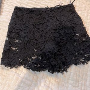 BNWT Zara tap pants shorts.